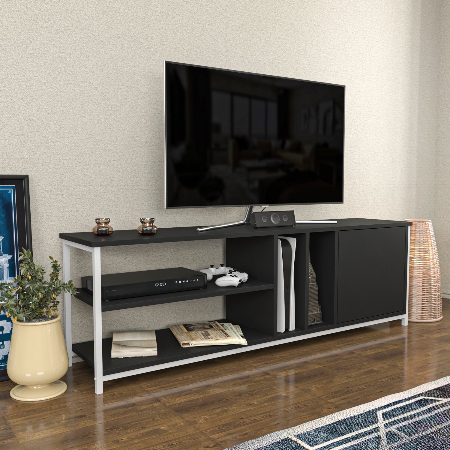 Oneida TV Unit 26