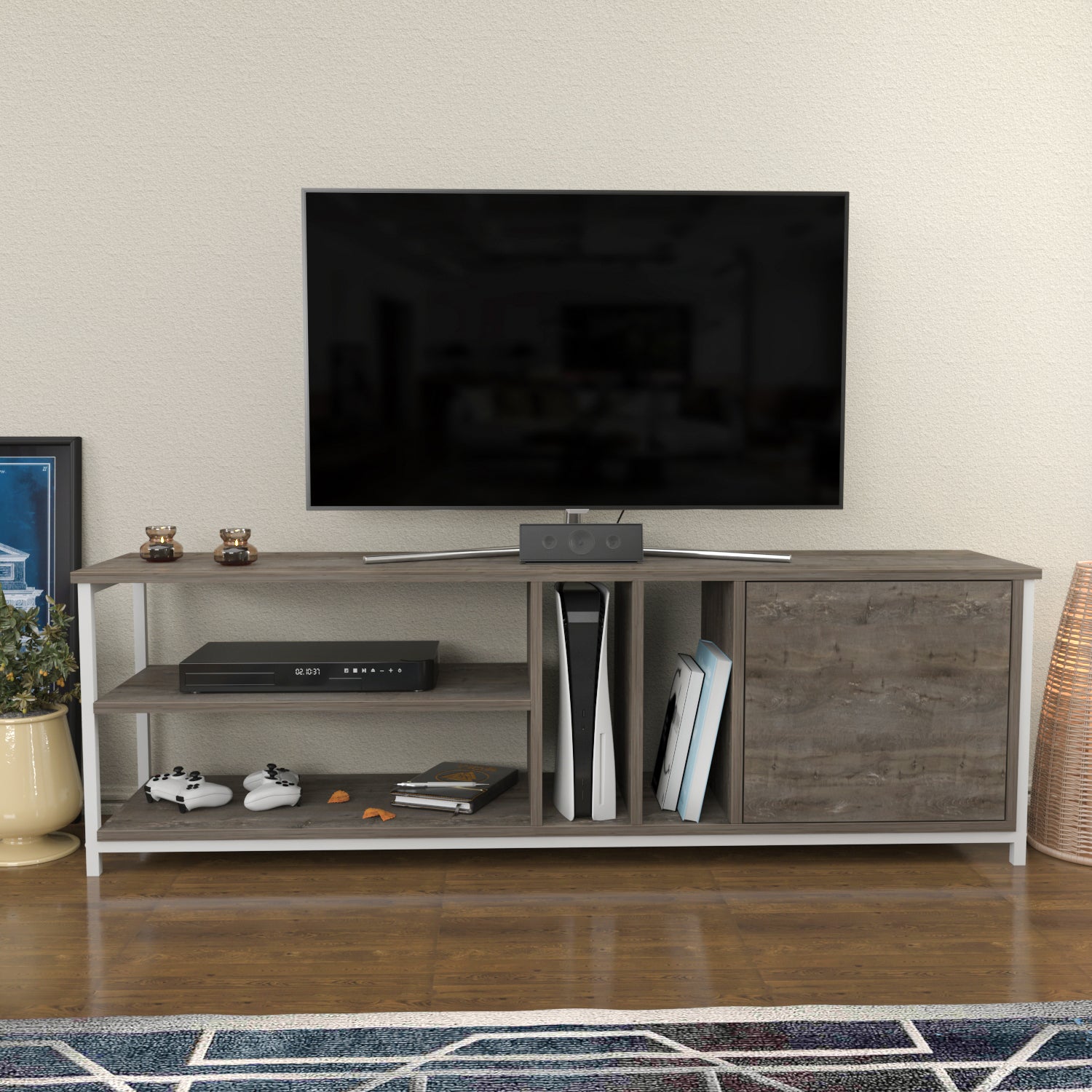 Oneida TV Unit 29