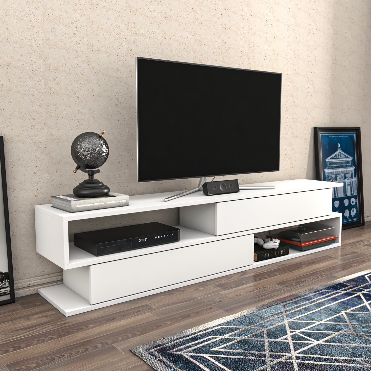 Cortez TV Unit 18